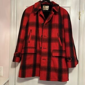VINTAGE Lakeland Size L 44 Men’s red/black plaid wool coat great condition lined